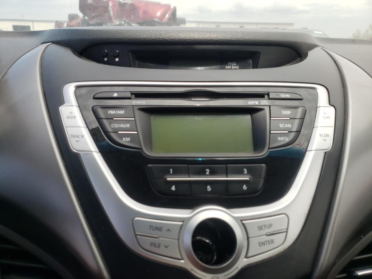 Photo 9 from auction – 2012 HYUNDAI ELANTRA GL with VIN 5NPDH4AE2CH061983