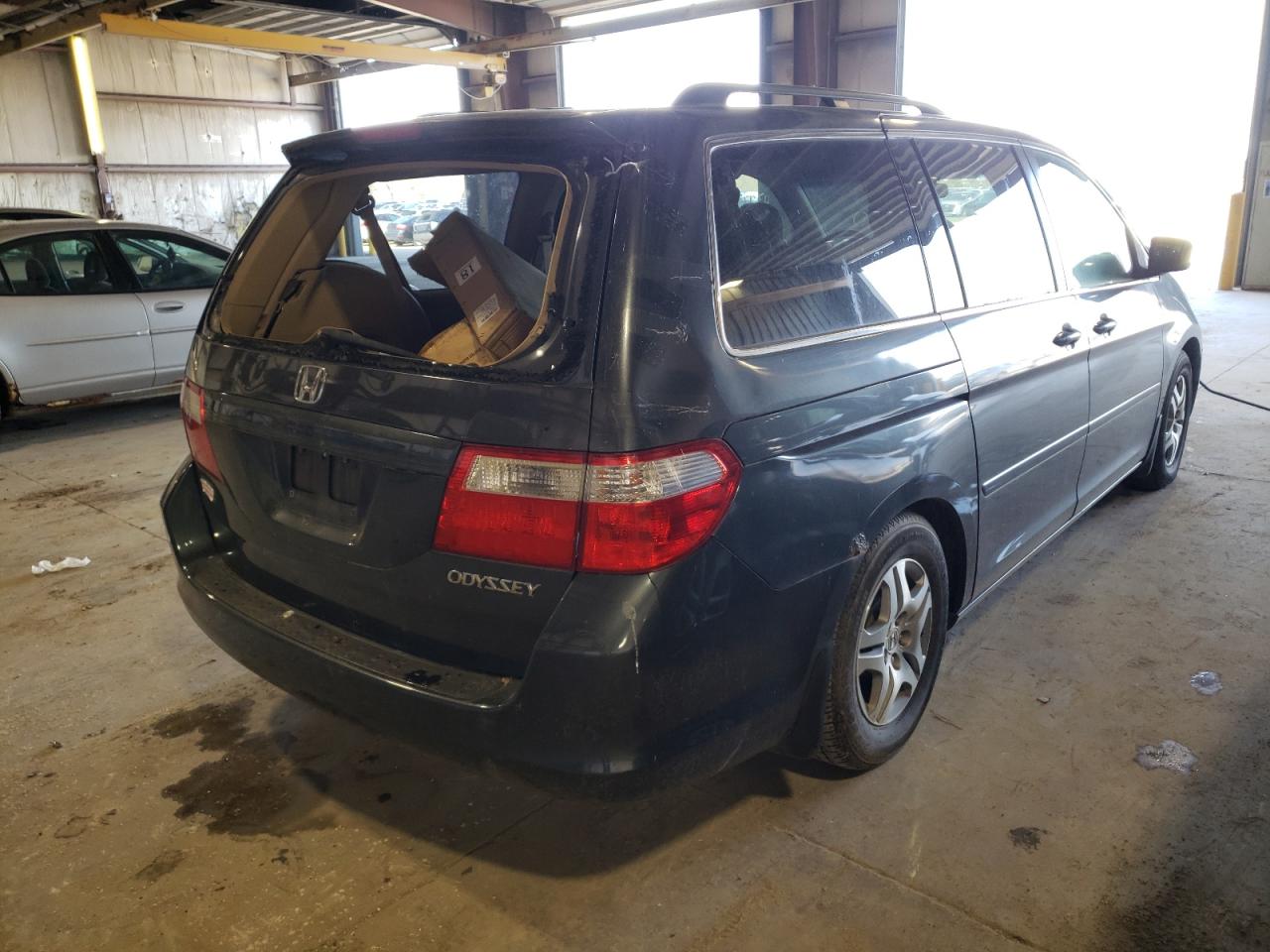 Photo 4 from auction – 2005 HONDA ODYSSEY EX with VIN 5FNRL387X5B081504