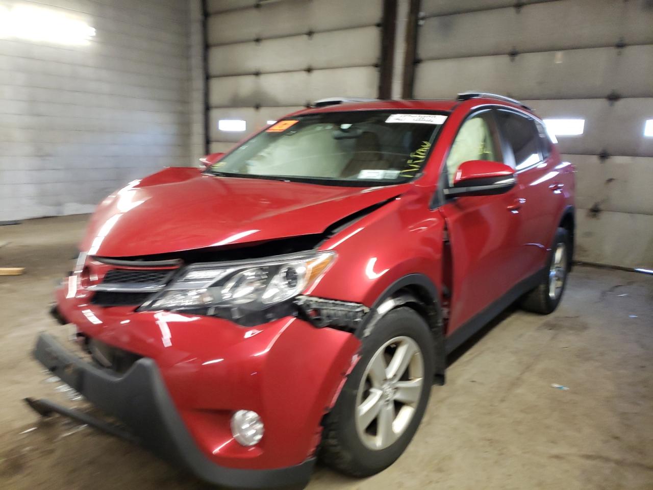 Photo 2 from auction – 2013 TOYOTA RAV4 XLE with VIN JTMRFREV1DD006001