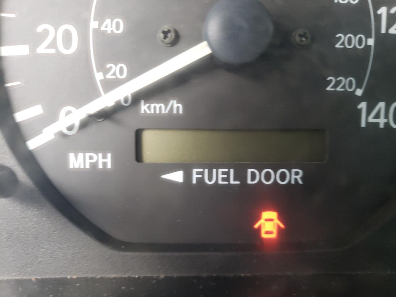 Photo 8 from auction – 2000 TOYOTA CAMRY LE with VIN 4T1BF28K8YU942841