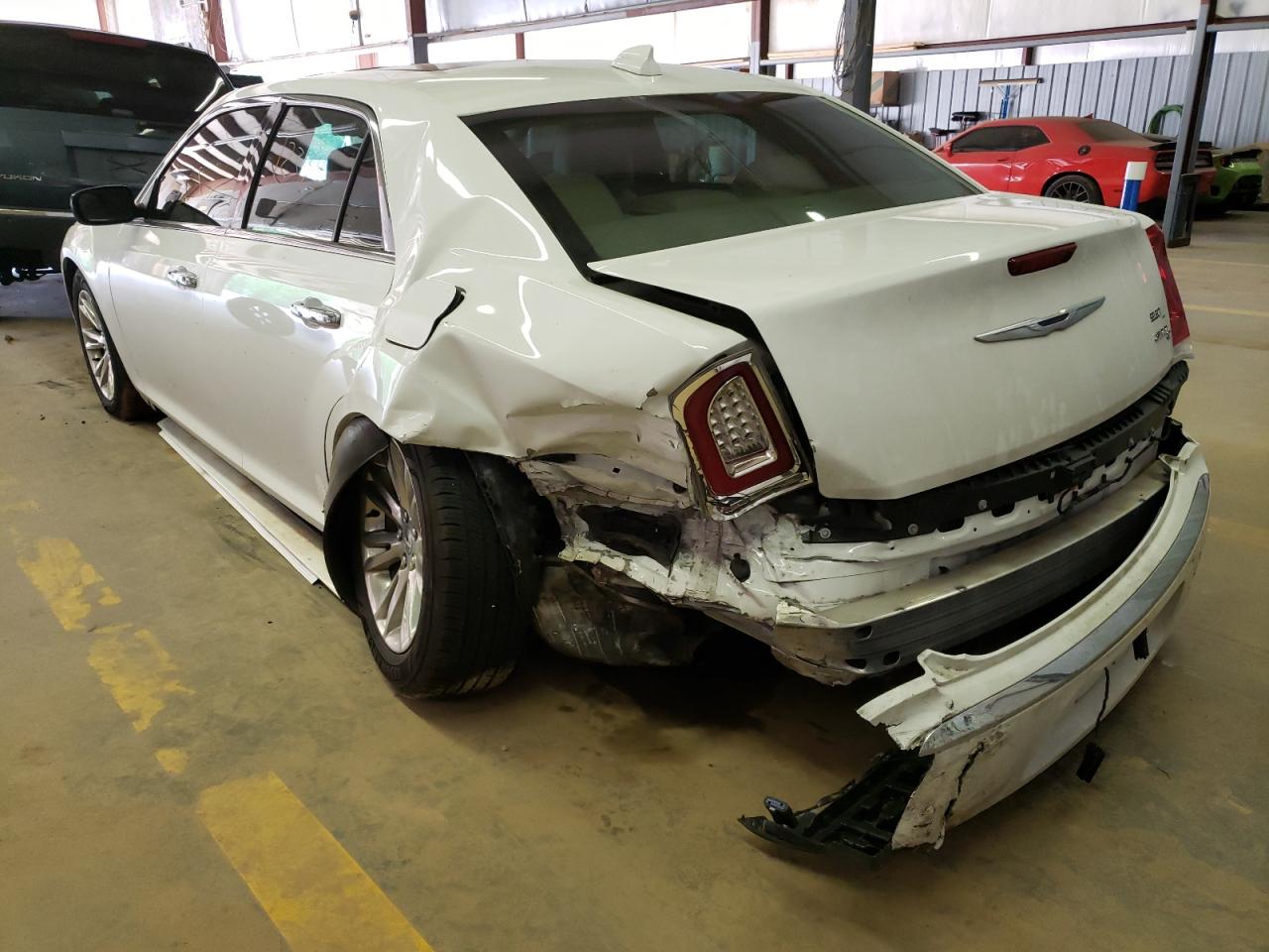 Photo 9 from auction – 2015 CHRYSLER 300C with VIN 2C3CCAEG9FH749274