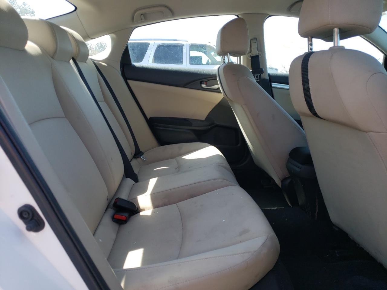 Photo 6 from auction – 2016 HONDA CIVIC with VIN 19XFC2F53GE218841