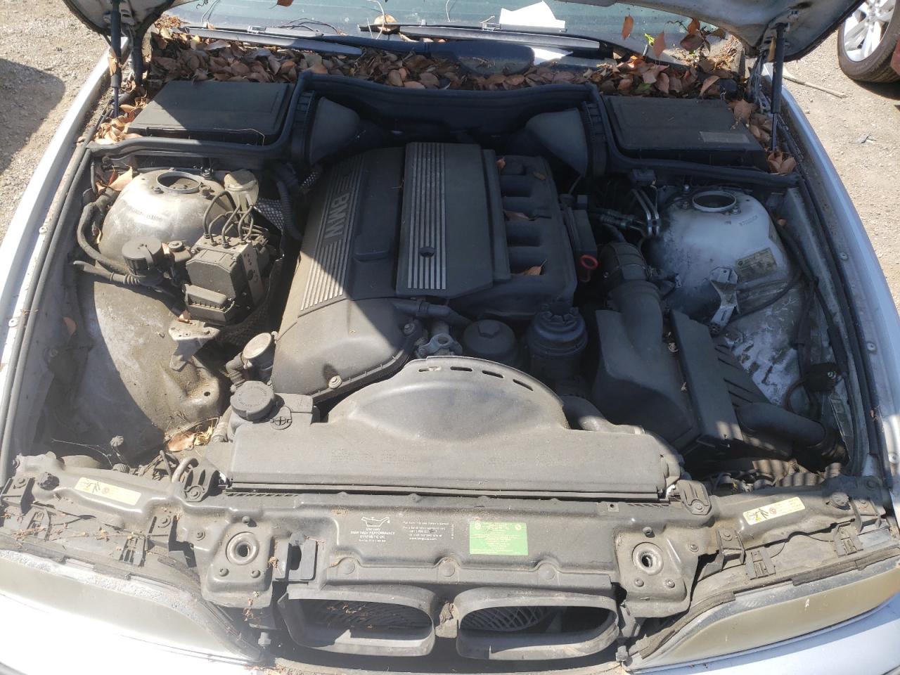 Photo 7 from auction – 2000 BMW 528 IT with VIN WBADP534XYBR95389