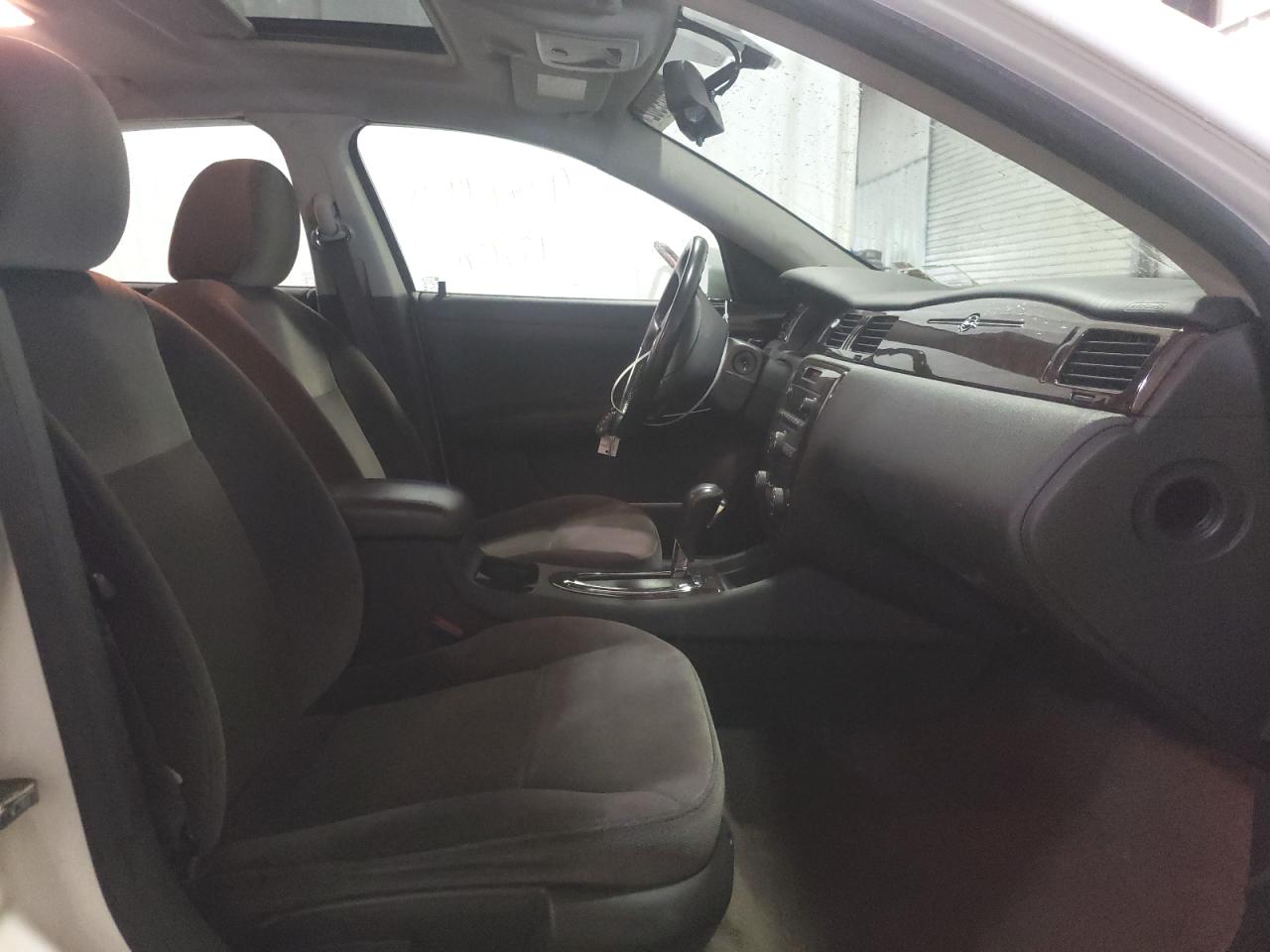 Photo 5 from auction – 2014 CHEVROLET IMPALA LIM with VIN 2G1WB5E38E1153931