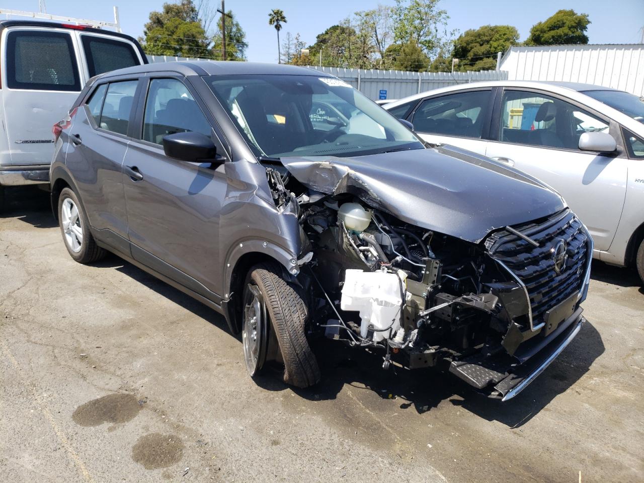 NISSAN KICKS S 2021 with VIN 3N1CP5BV2ML543697 - Photo from auction