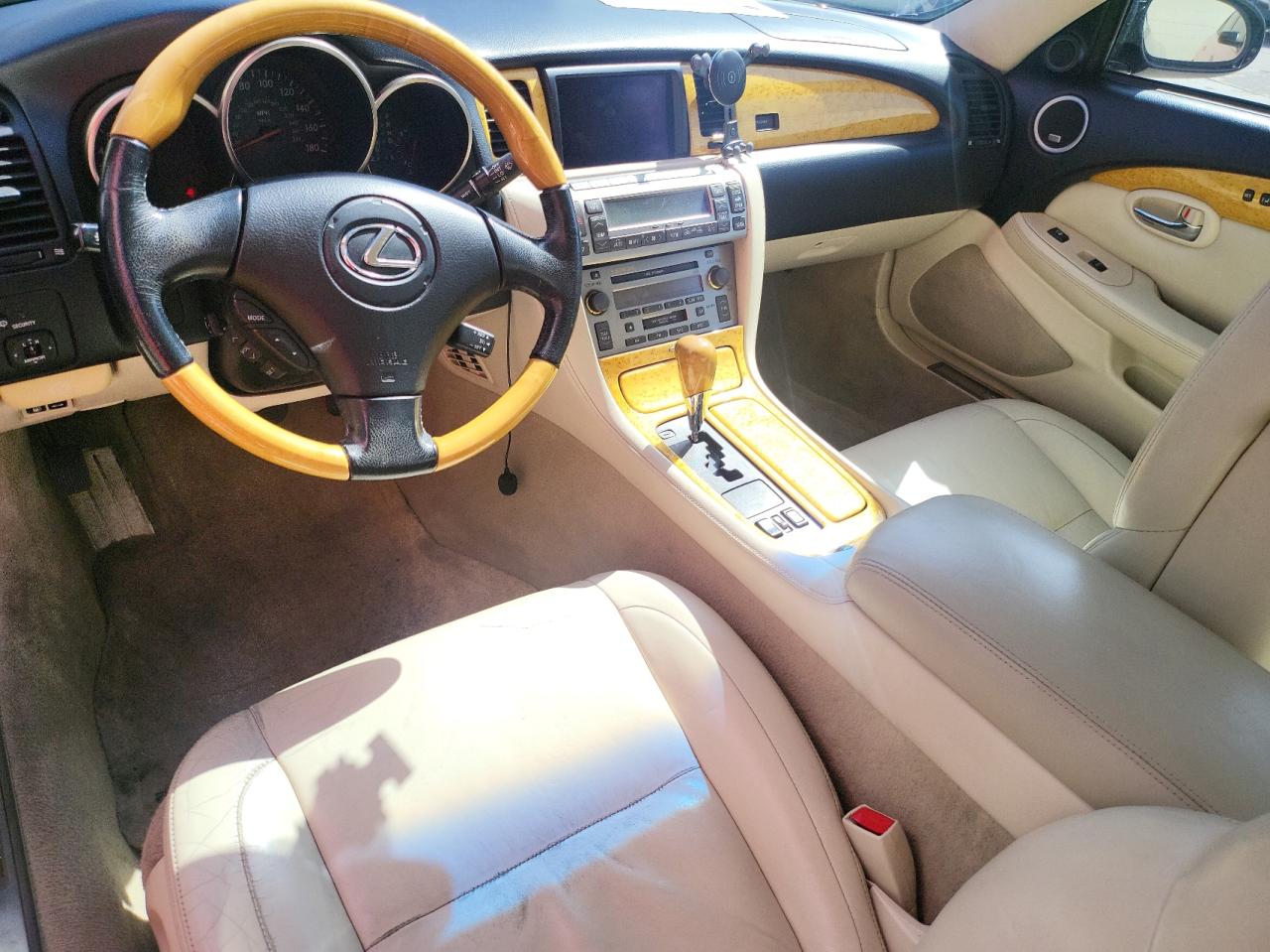 Photo 9 from auction – 2005 LEXUS SC 430 with VIN JTHFN48Y950063214