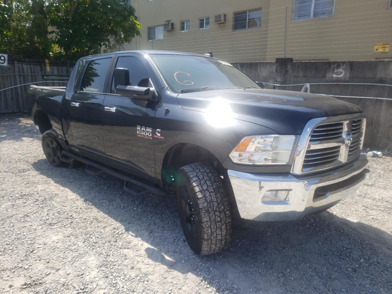RAM 2500 SLT 2016 مع رقم تعريف المركبة 3C6UR5ML9GG126329 - صورة من المزاد