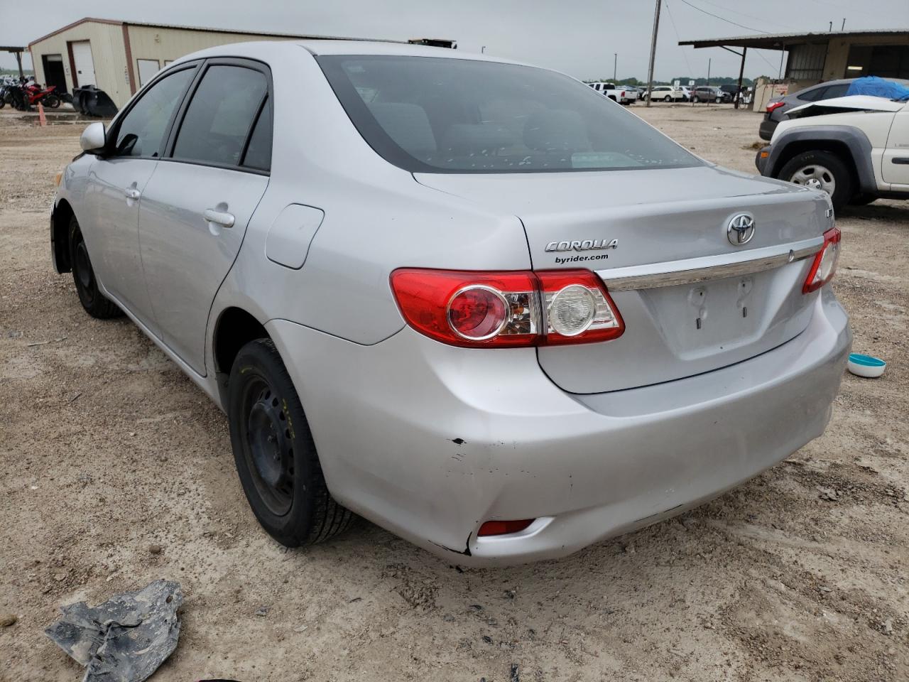 Photo 3 from auction – 2011 TOYOTA COROLLA with VIN 2T1BU4EE4BC623350