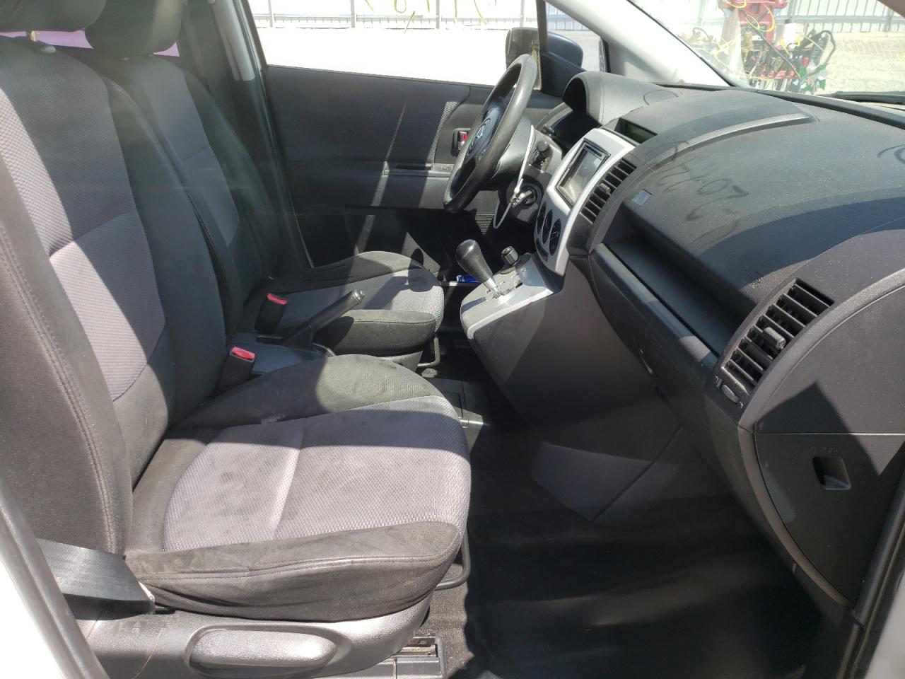 Photo 5 from auction – 2006 MAZDA 5 with VIN JM1CR29L160108261