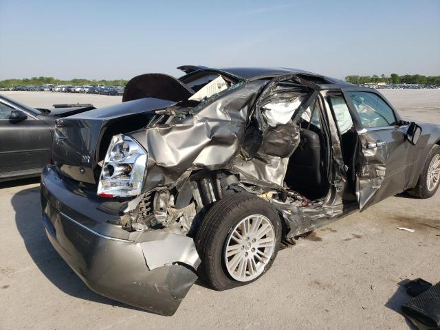Photo 9 from auction – 2010 CHRYSLER 300 TOURIN with VIN 2C3CA5CV7AH155273