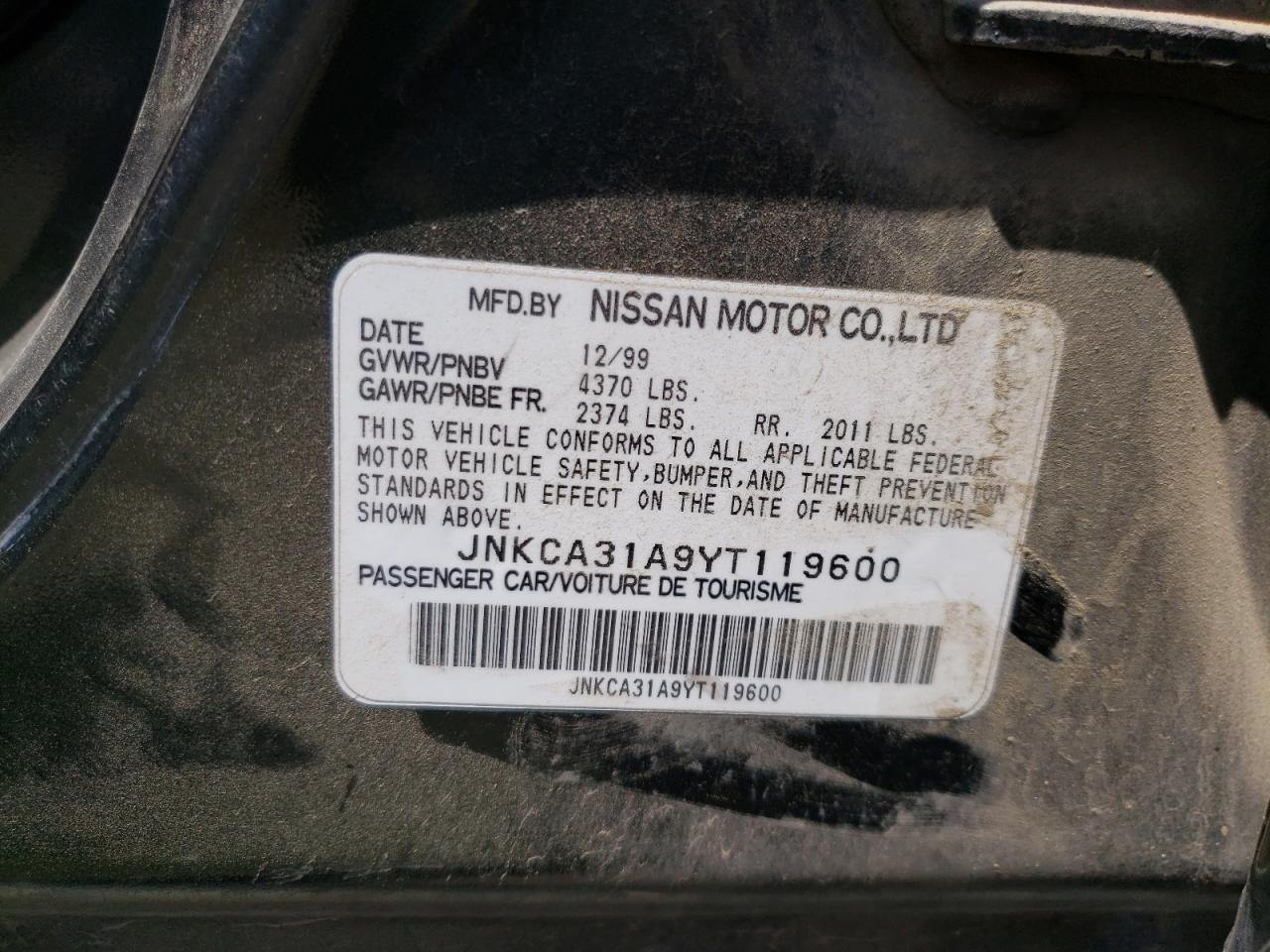 Photo 10 from auction – 2000 INFINITI I30 with VIN JNKCA31A9YT119600