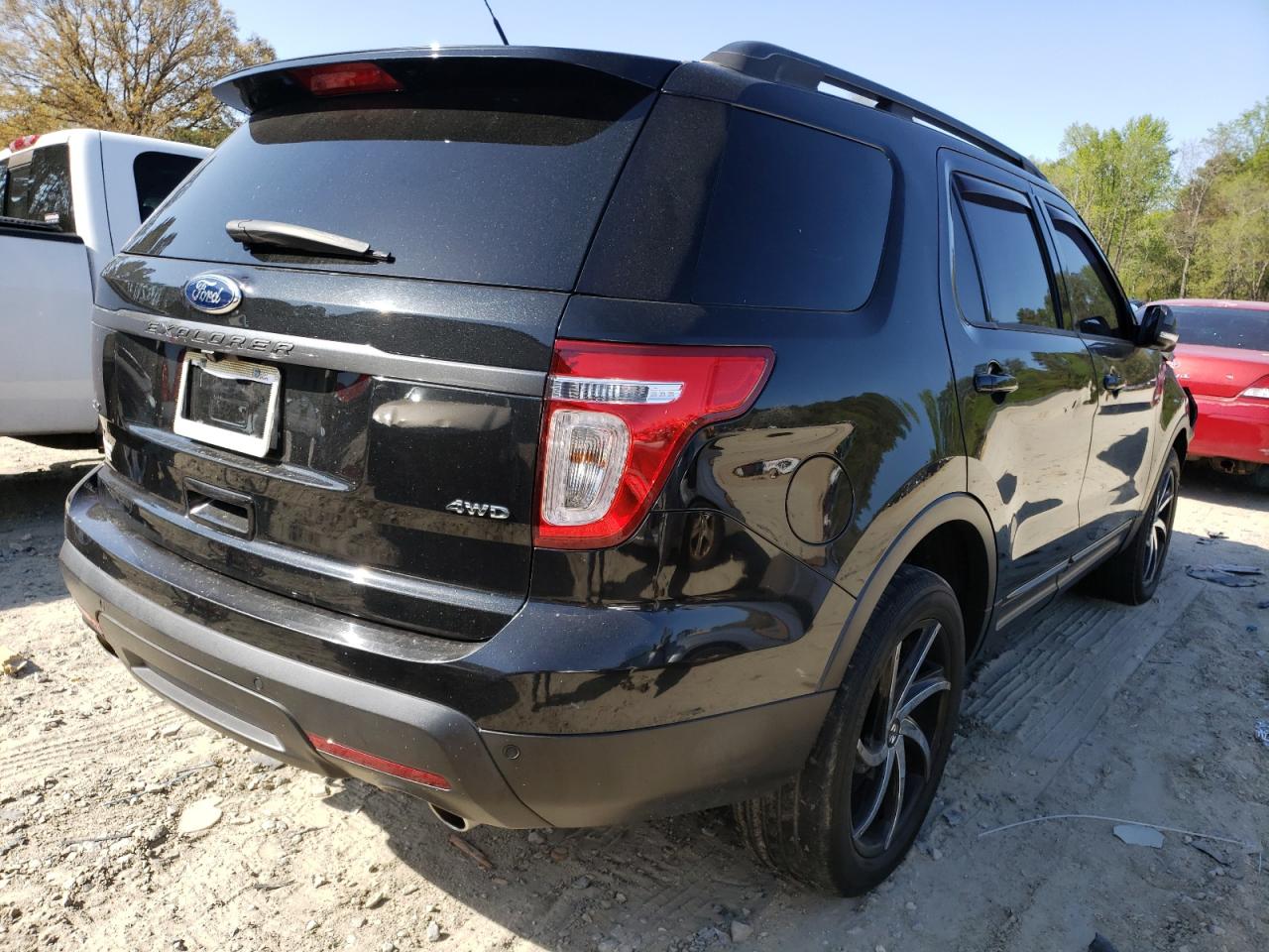 Photo 4 from auction – 2015 FORD EXPLORER X with VIN 1FM5K8D88FGB36340