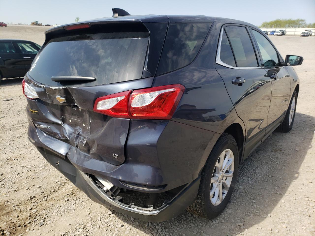 Photo 4 from auction – 2018 CHEVROLET EQUINOX LT with VIN 3GNAXJEV1JS646658