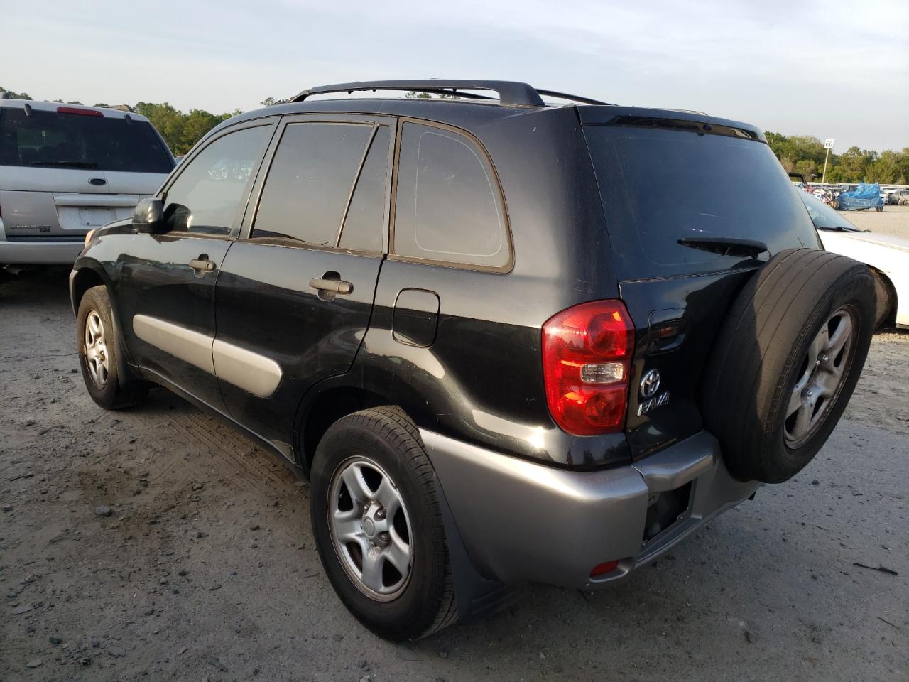 Photo 3 from auction – 2005 TOYOTA RAV4 with VIN JTEHD20V356045917