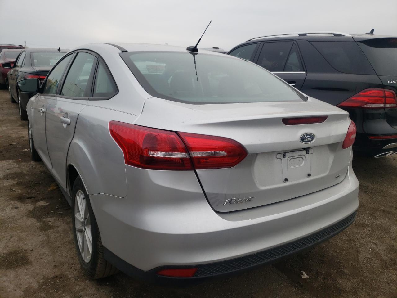 Photo 3 from auction – 2018 FORD FOCUS SE with VIN 1FADP3F23JL291901