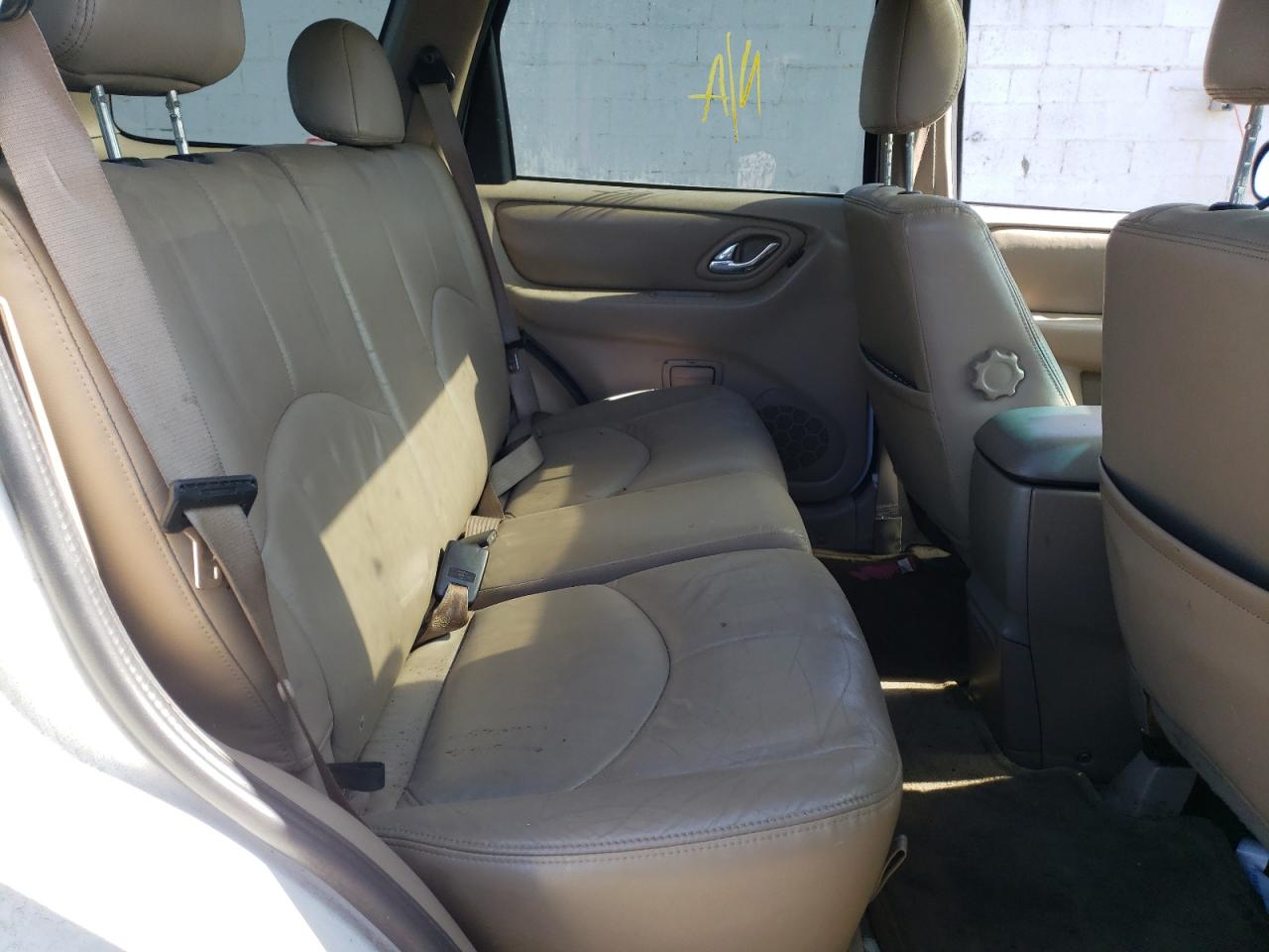 Photo 18 from auction – 2002 MAZDA TRIBUTE LX with VIN 4F2YU08102KM03911