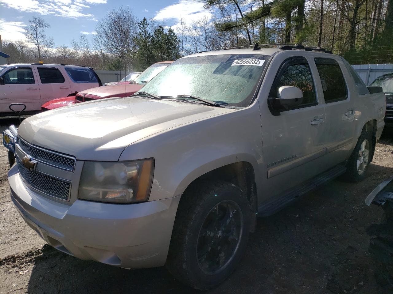 Photo 2 from auction – 2007 CHEVROLET AVALANCHE with VIN 3GNFK12307G224349