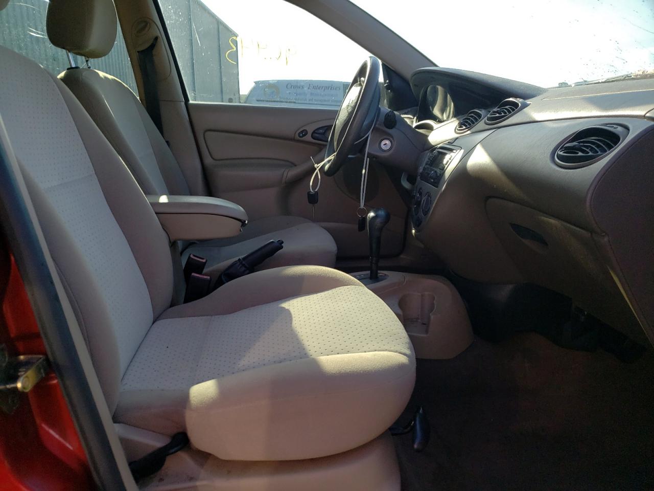 Photo 5 from auction – 2004 FORD FOCUS ZTS with VIN 1FAFP38Z84W182744