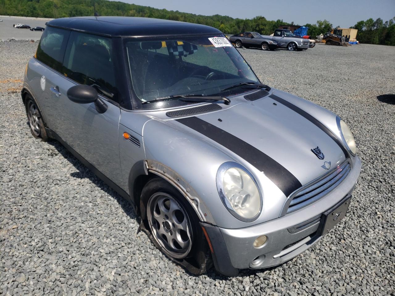 MINI COOPER 2005 with VIN WMWRC33495TJ66017 - Photo from auction