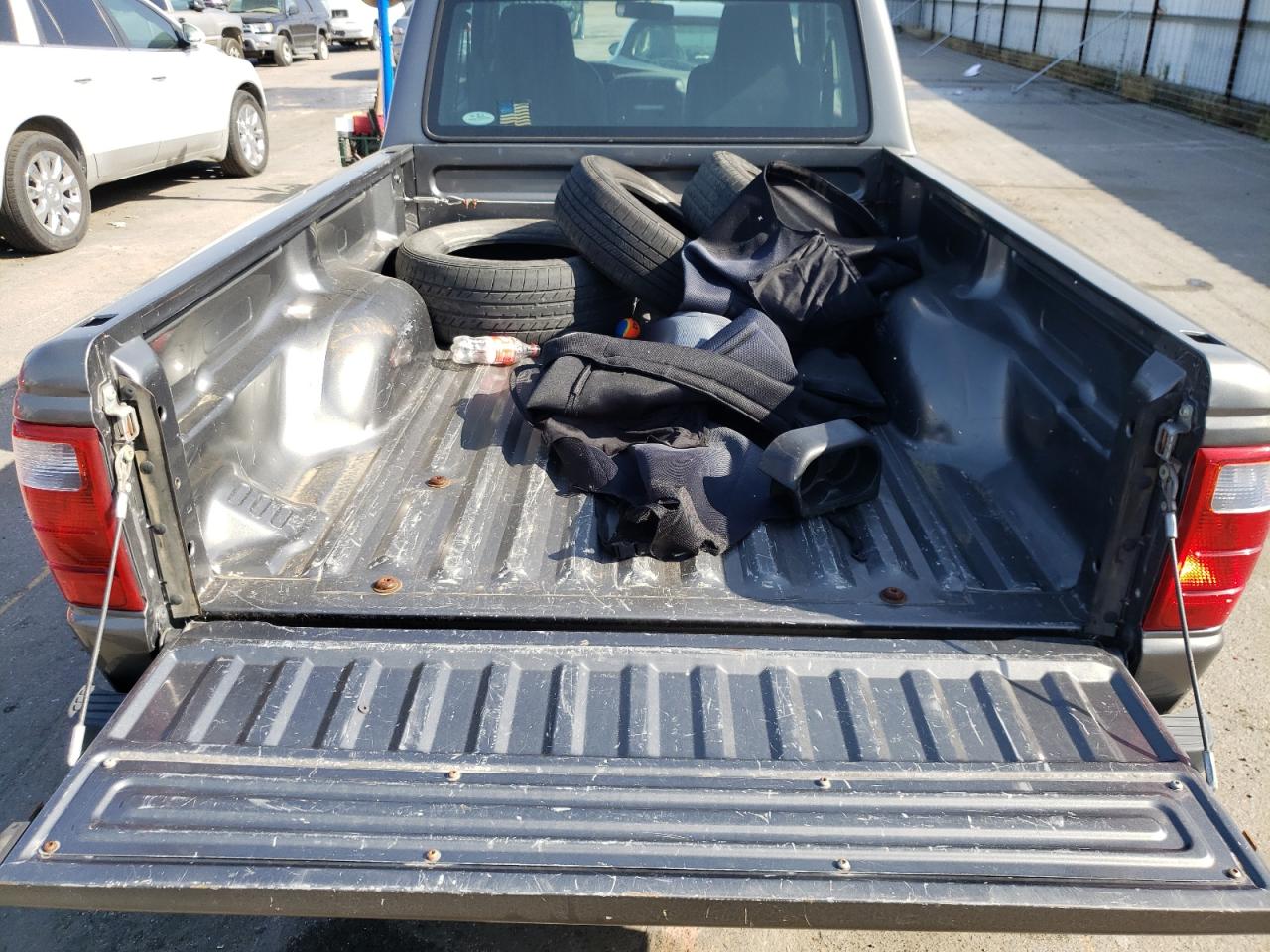 Photo 6 from auction – 2005 FORD RANGER SUP with VIN 1FTYR14U25PA09115