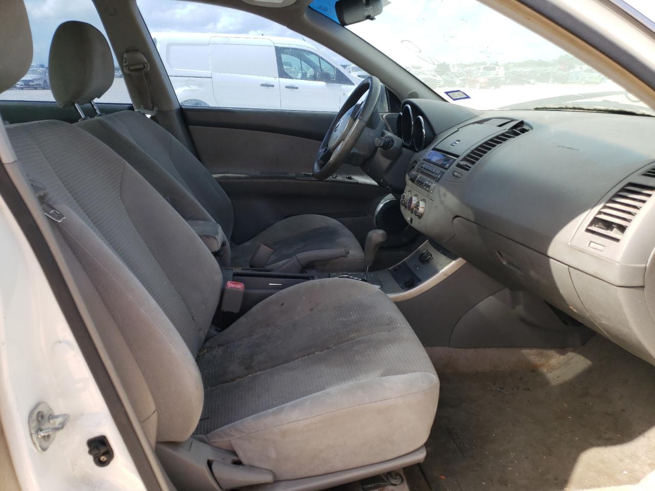Photo 5 from auction – 2006 NISSAN ALTIMA S with VIN 1N4AL11D66C235003