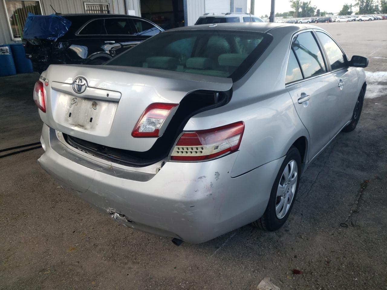 Photo 4 from auction – 2011 TOYOTA CAMRY BASE with VIN 4T1BF3EK2BU130159