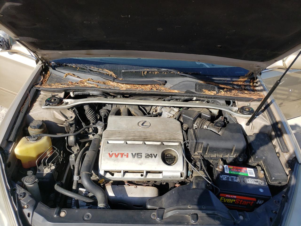 Photo 7 from auction – 2002 LEXUS ES 300 with VIN JTHBF30G120024105