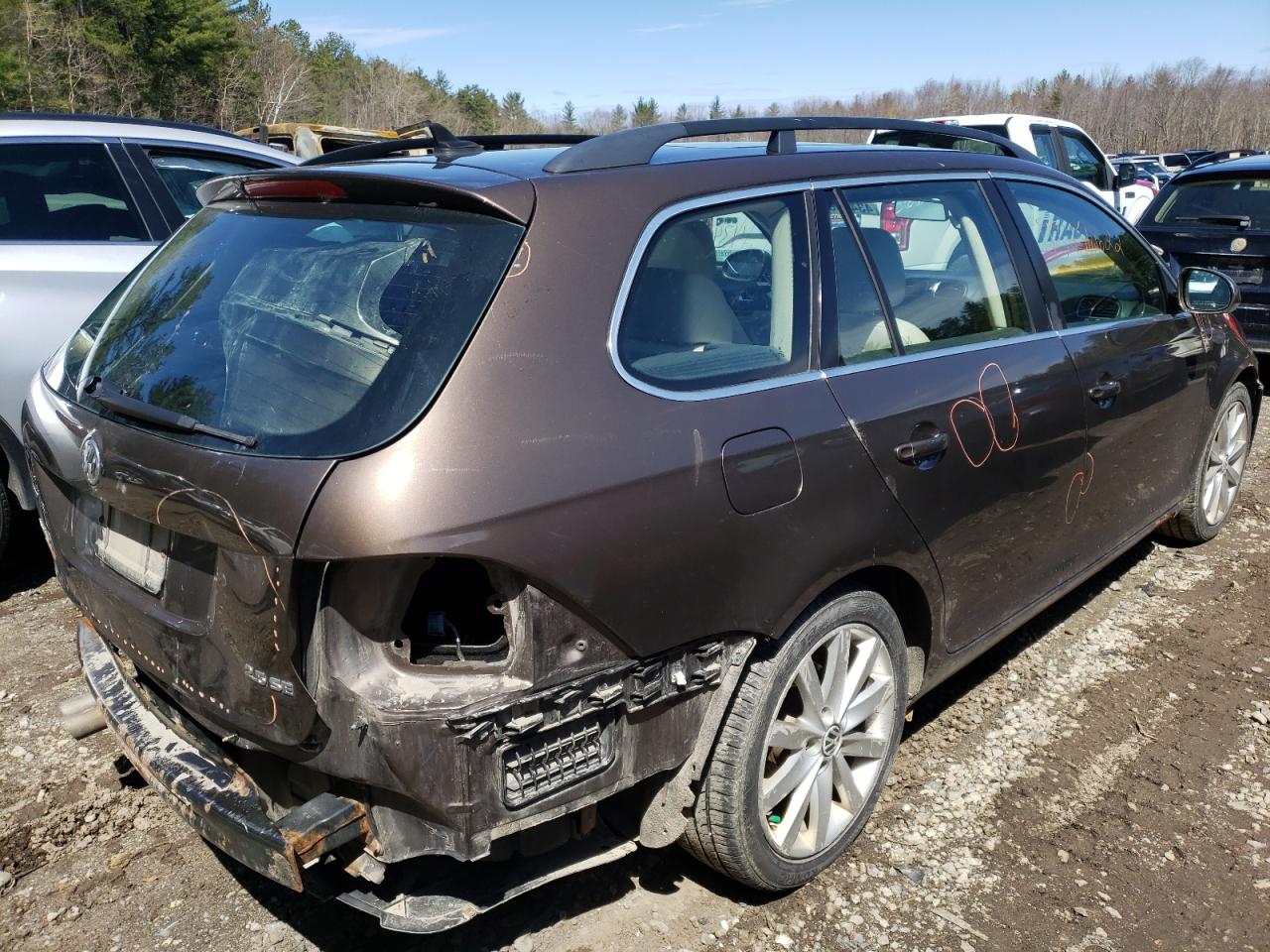 Photo 4 from auction – 2011 VOLKSWAGEN JETTA S with VIN 3VWPZ7AJ2BM634587