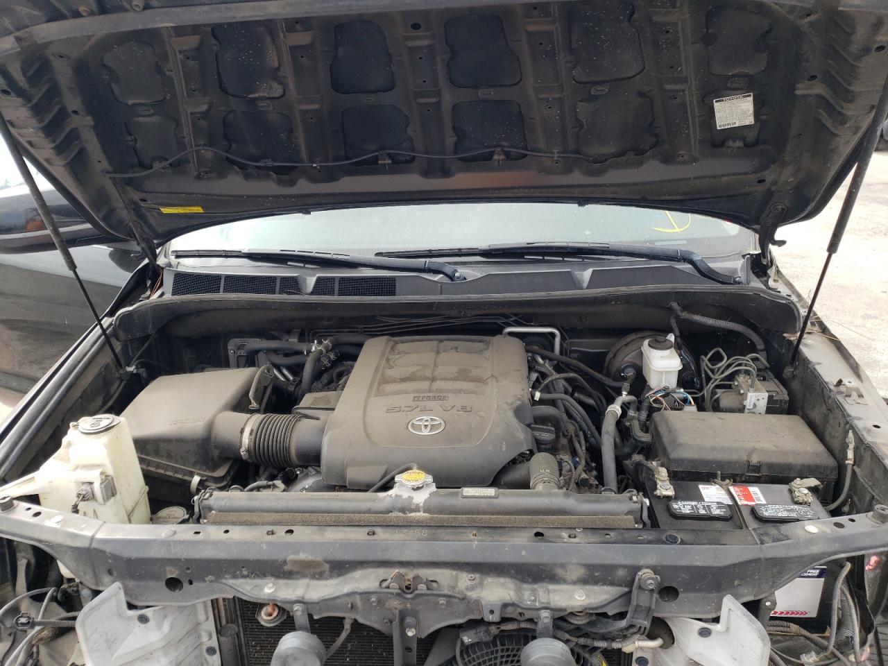 Photo 7 from auction – 2012 TOYOTA SEQUOIA SR with VIN 5TDZY5G16CS040807