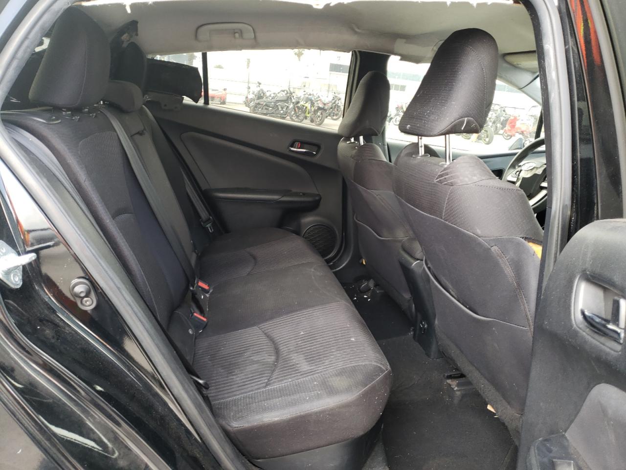 Photo 6 from auction – 2018 TOYOTA PRIUS with VIN JTDKBRFU6J3589590