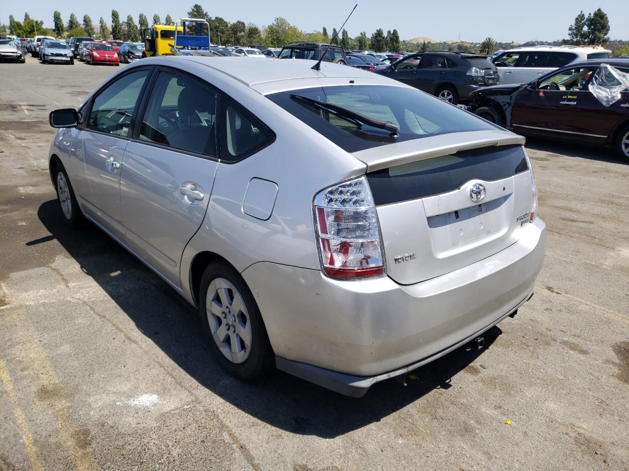 Photo 3 from auction – 2007 TOYOTA PRIUS with VIN JTDKB20U877610151