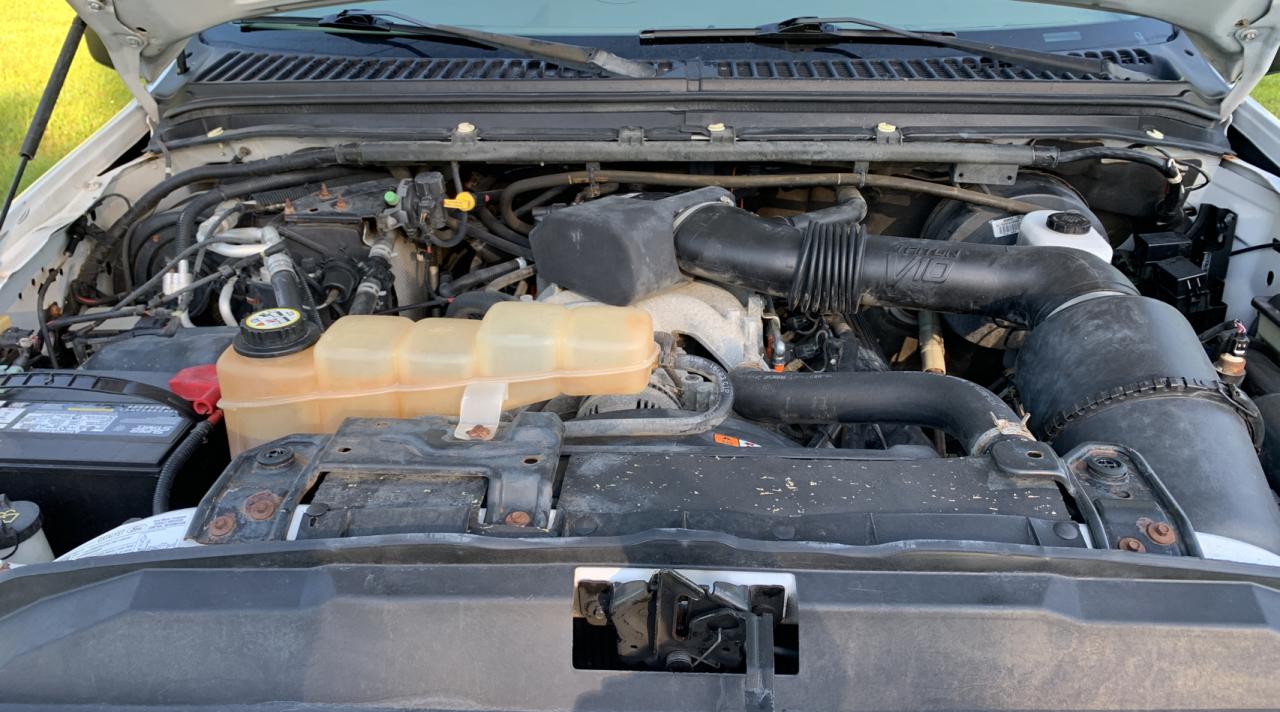 Photo 7 from auction – 2005 FORD EXCURSION with VIN 1FMNU45S15EC42605