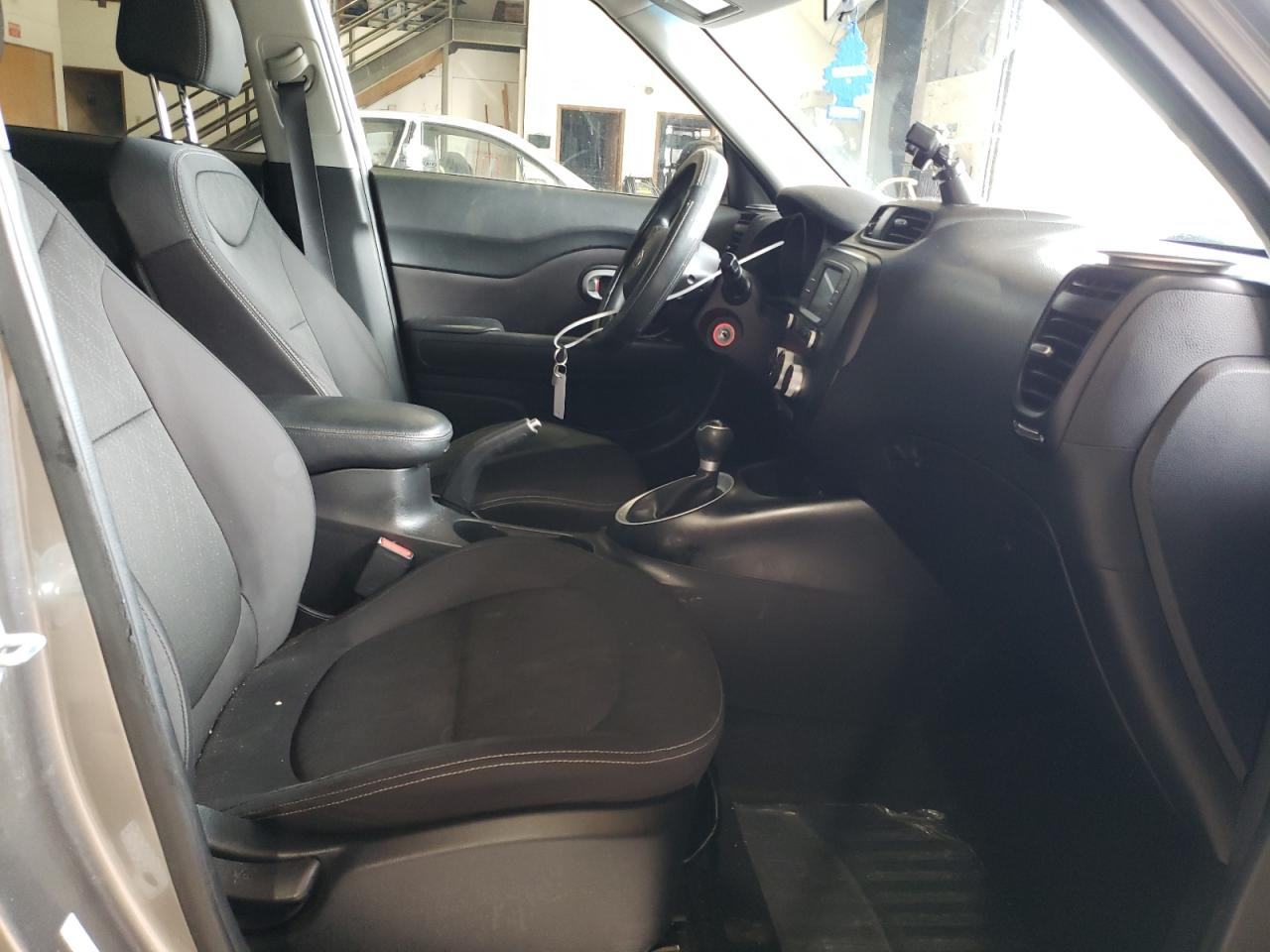 Photo 5 from auction – 2019 KIA SOUL with VIN KNDJN2A28K7654658