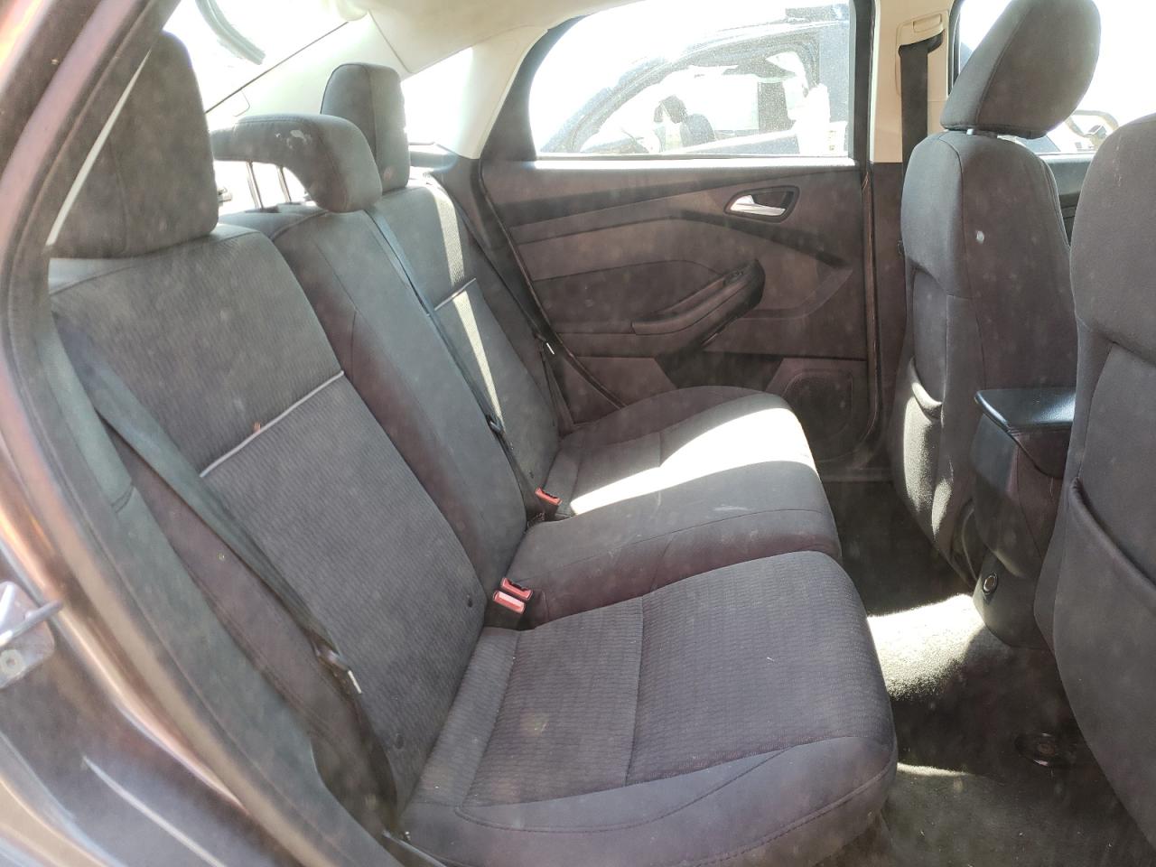 Photo 6 from auction – 2012 FORD FOCUS SEL with VIN 1FAHP3H23CL470389
