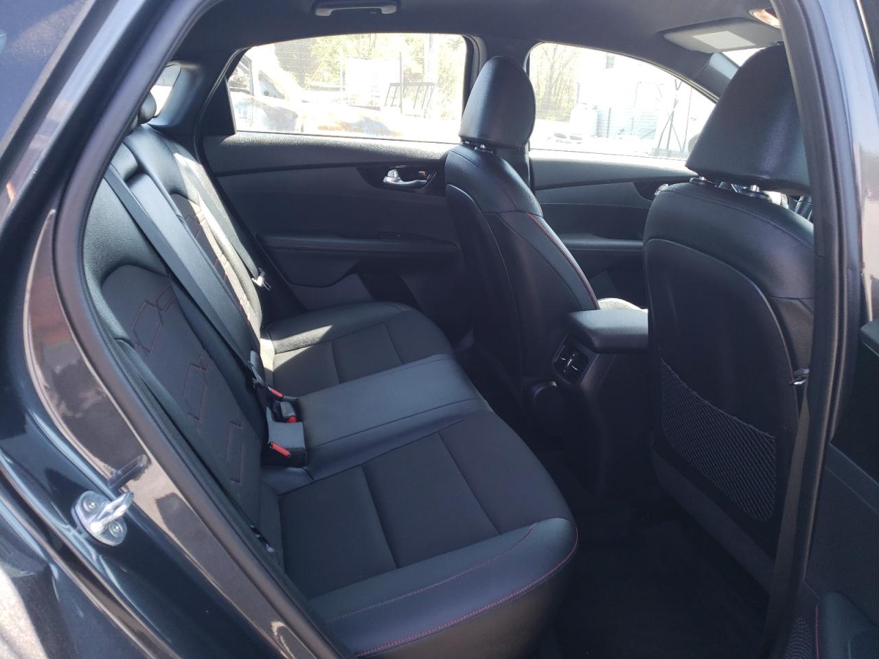 Photo 6 from auction – 2020 KIA FORTE GT with VIN 3KPF44AC4LE251453