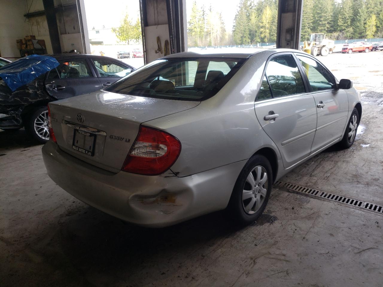 Photo 4 from auction – 2002 TOYOTA CAMRY LE with VIN 4T1BE32K92U085499