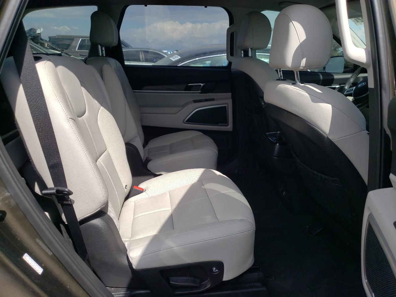 Photo 6 from auction – 2021 KIA TELLURIDE with VIN 5XYP3DHC2MG190573