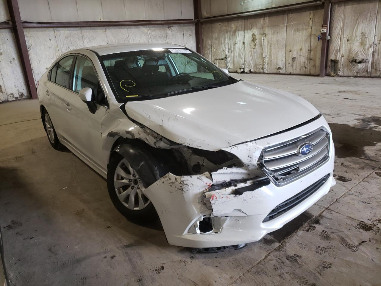 Фото 1 с аукциона – 2015 SUBARU LEGACY 2.5 с VIN 4S3BNBF62F3046955