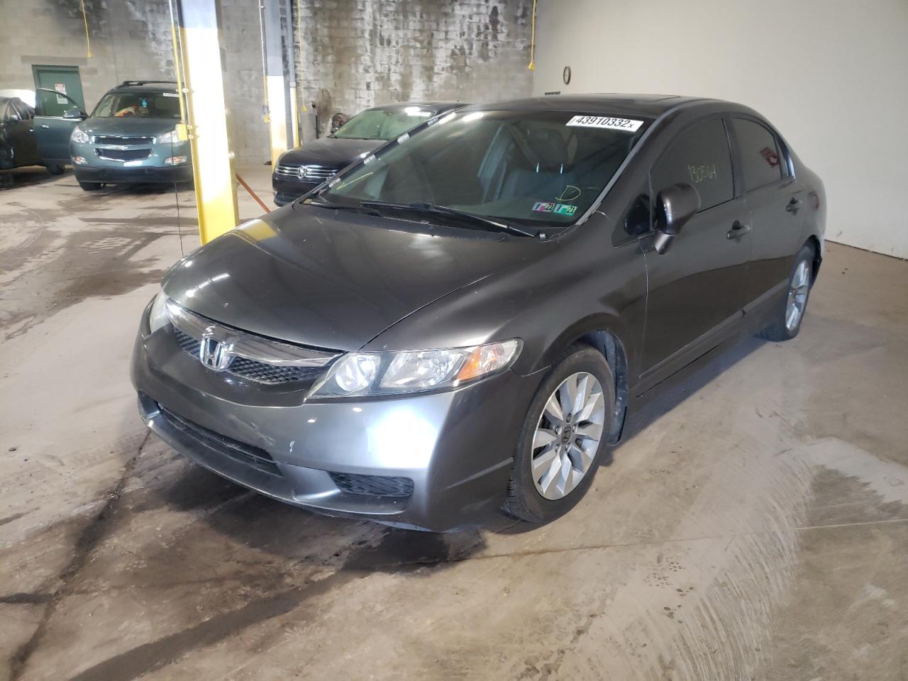 Photo 2 from auction – 2010 HONDA CIVIC EXL with VIN 2HGFA1F92AH511159