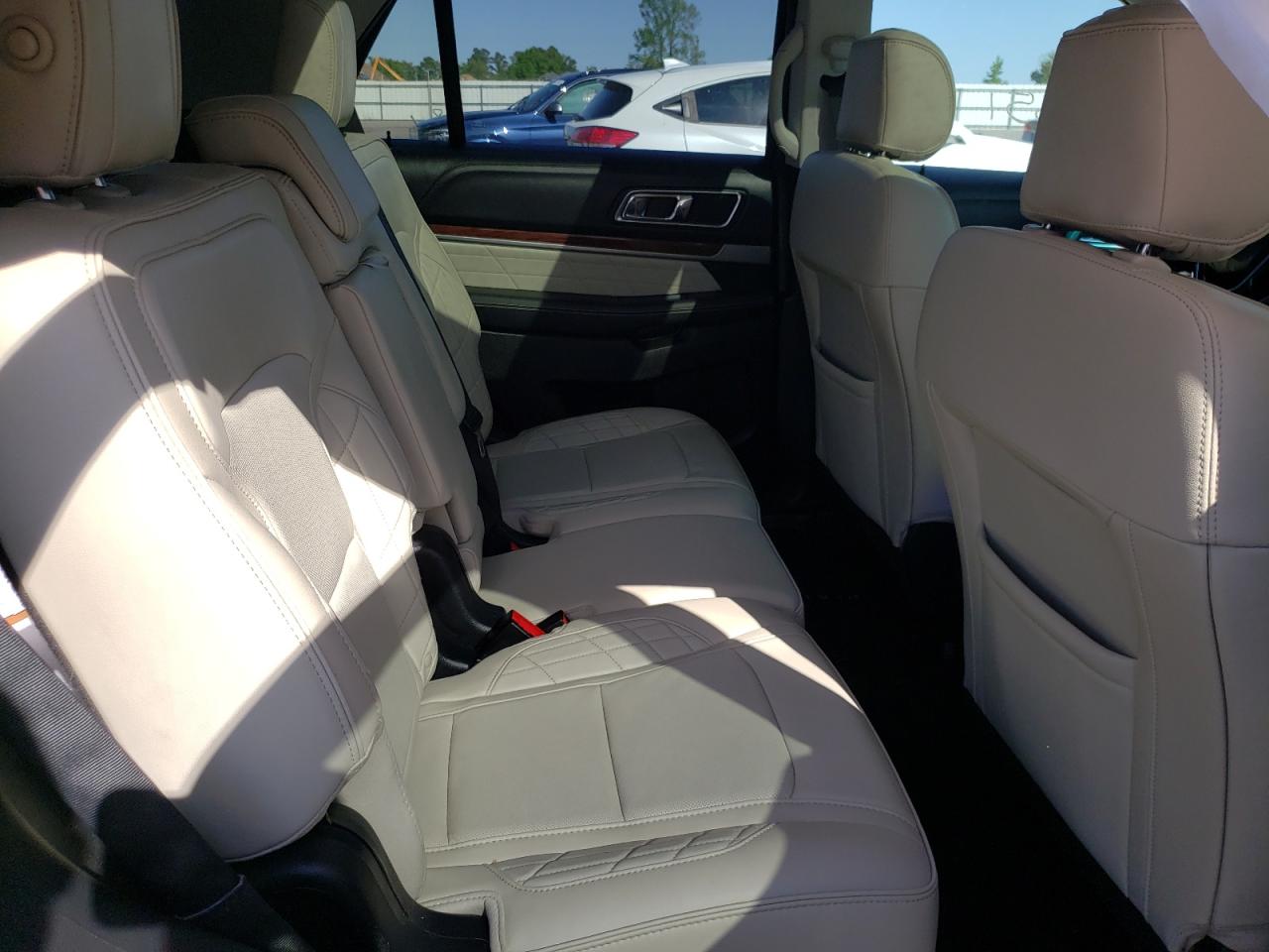 Photo 6 from auction – 2016 FORD EXPLORER P with VIN 1FM5K8HT9GGC55319