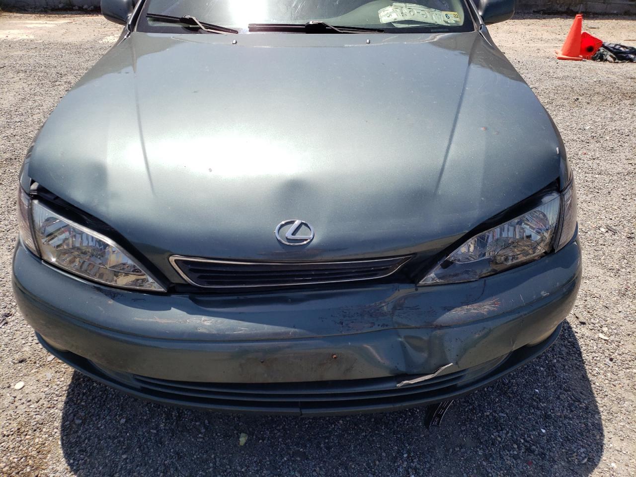 Photo 9 from auction – 1998 LEXUS ES 300 with VIN JT8BF28G7W0126772