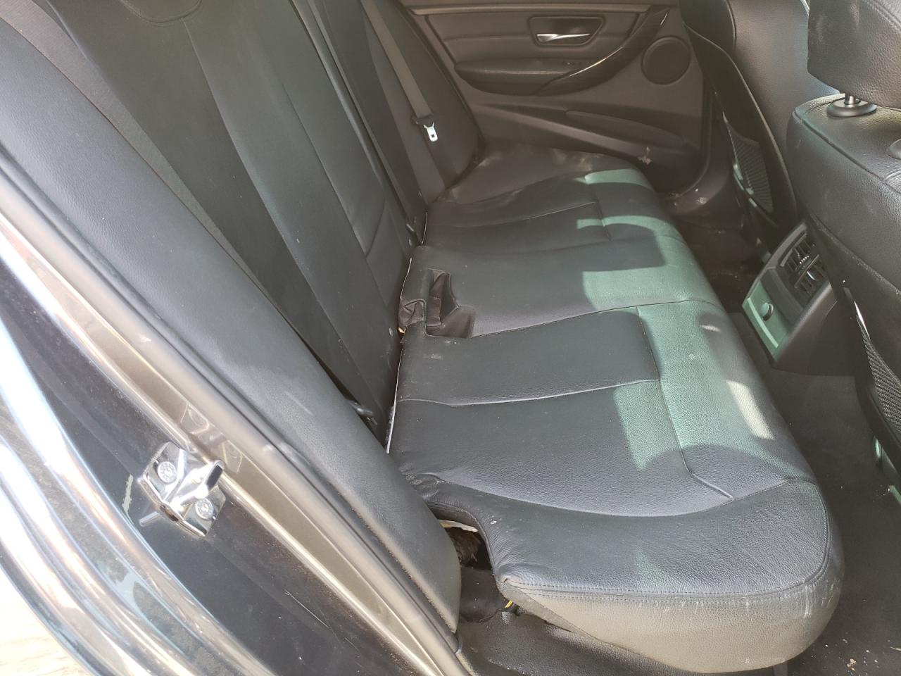 Photo 6 from auction – 2012 BMW 328 I with VIN WBA3A5C5XCF346456