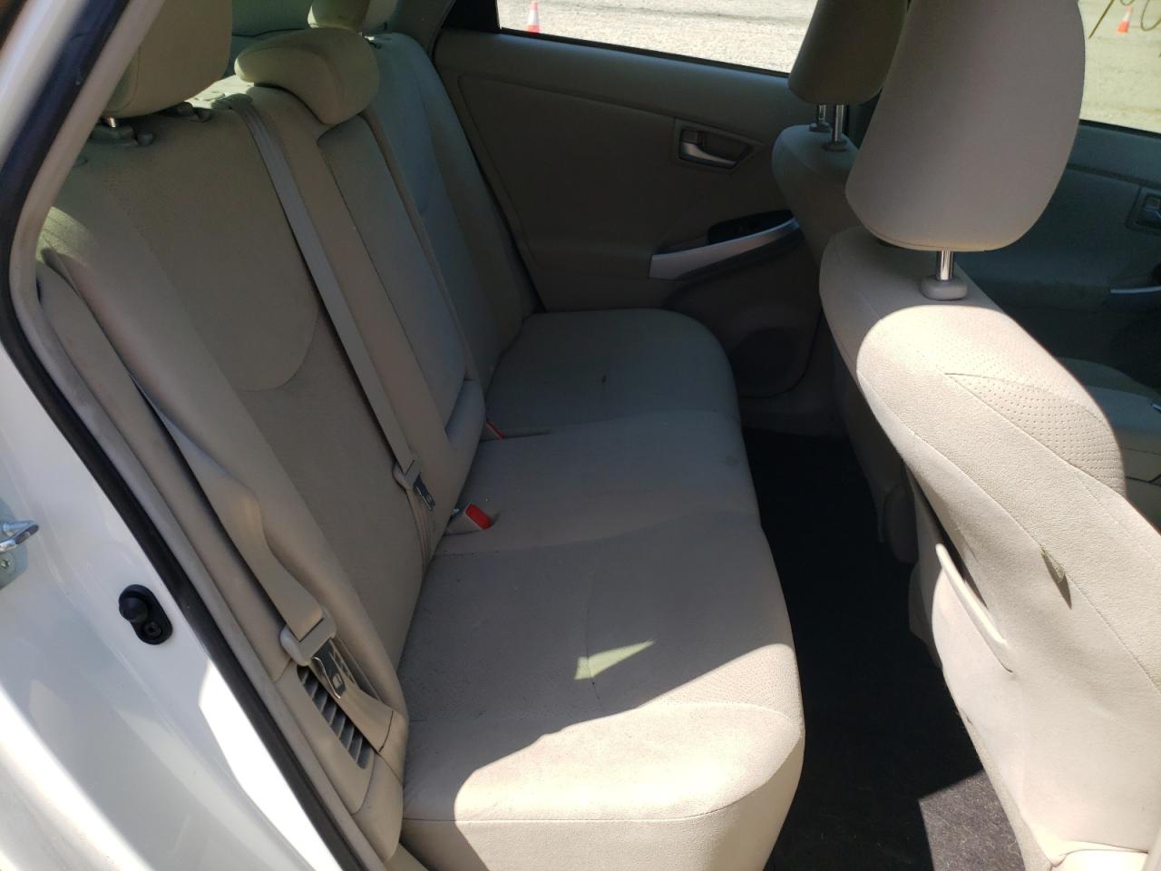 Photo 6 from auction – 2015 TOYOTA PRIUS with VIN JTDKN3DU6F0477338