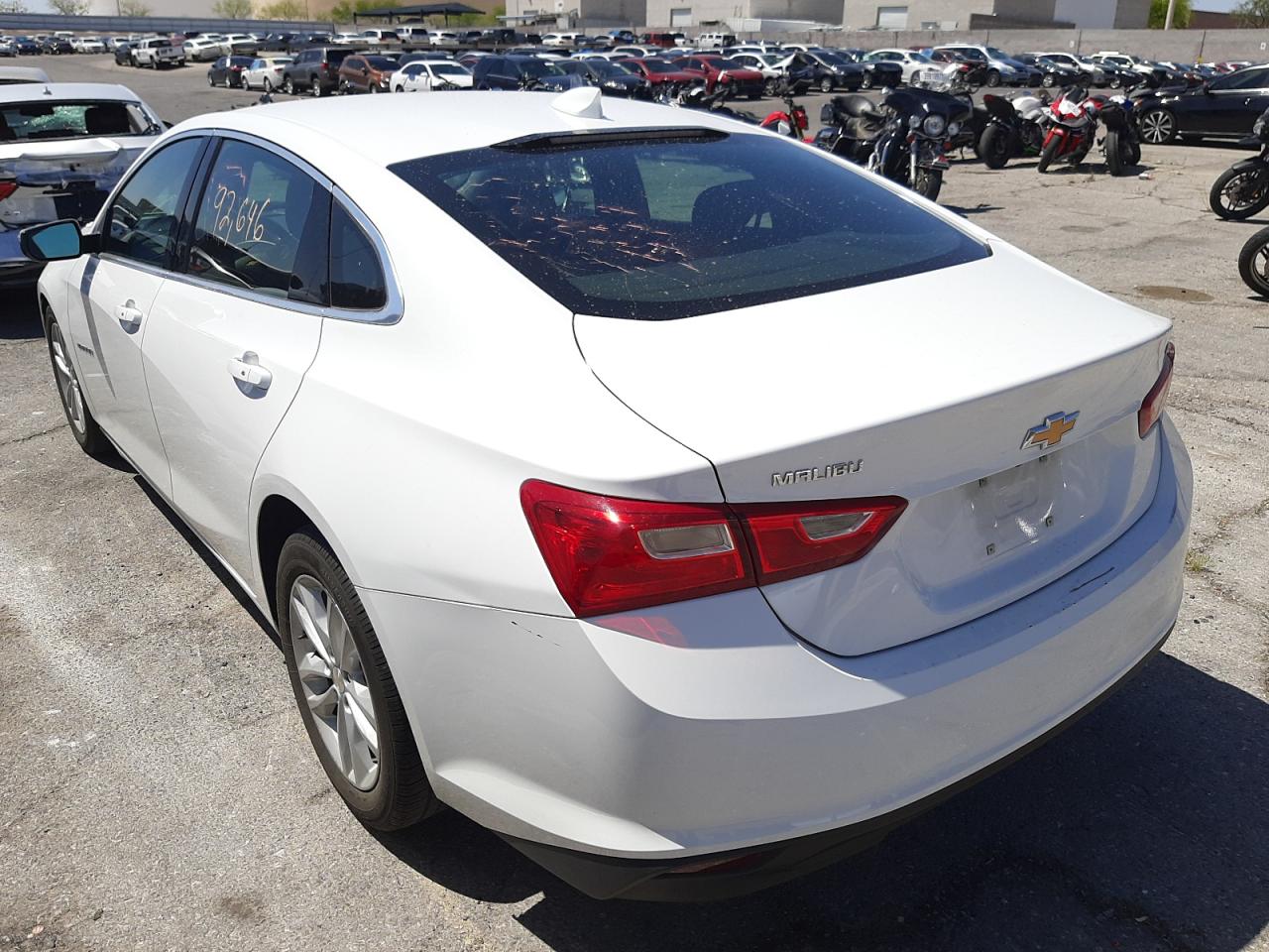 Photo 3 from auction – 2018 CHEVROLET MALIBU LT with VIN 1G1ZD5ST9JF250683