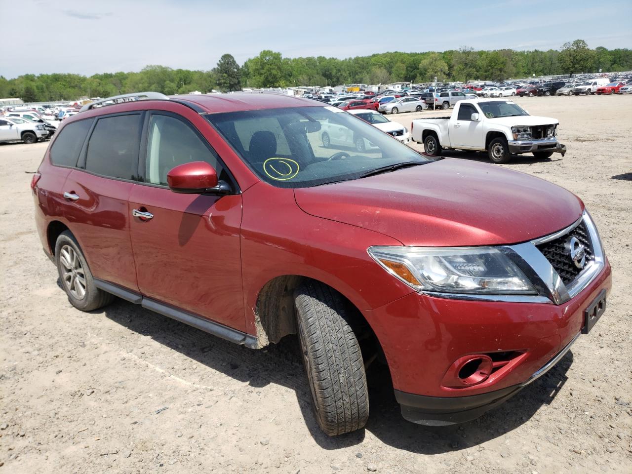 NISSAN PATHFINDER 2015 مع رقم تعريف المركبة 5N1AR2MN9FC616861 - صورة من المزاد