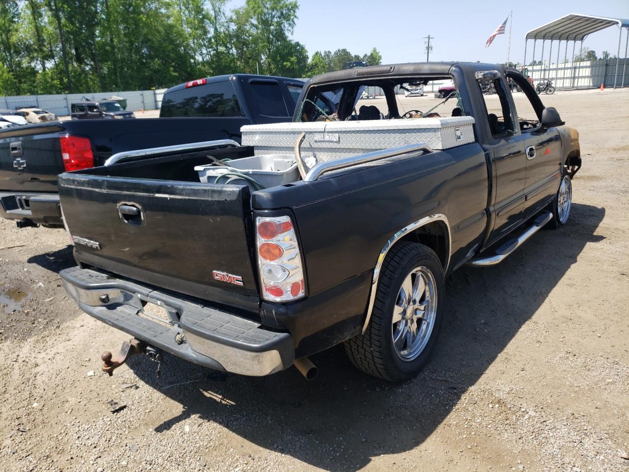 Photo 4 from auction – 2004 GMC NEW SIERRA with VIN 1GTEC19X44Z227762