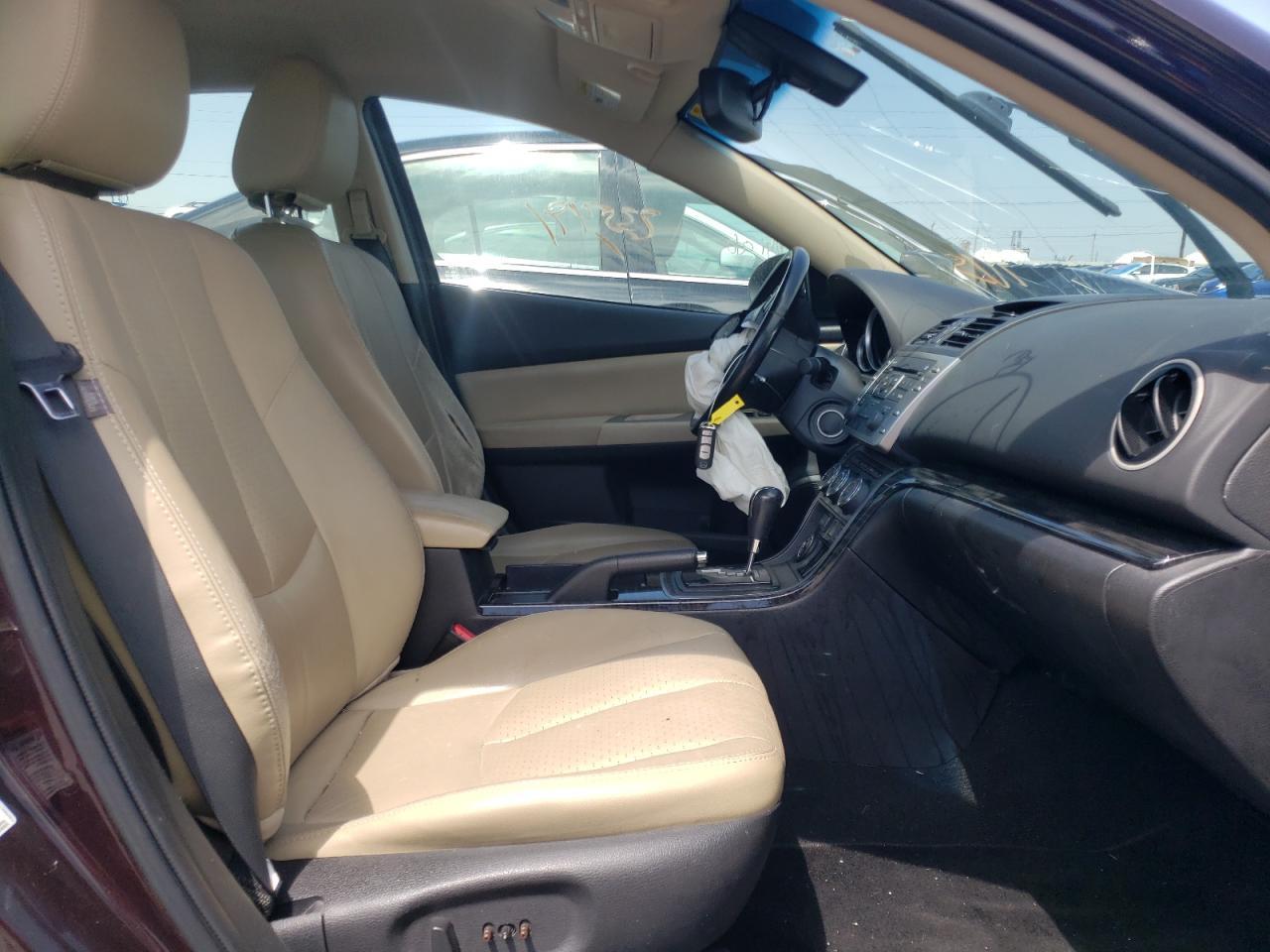 Photo 5 from auction – 2009 MAZDA 6 I with VIN 1YVHP82AX95M33452