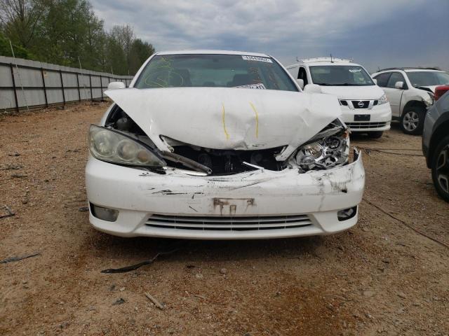 Photo 9 from auction – 2005 TOYOTA CAMRY LE with VIN 4T1BF30K45U620131