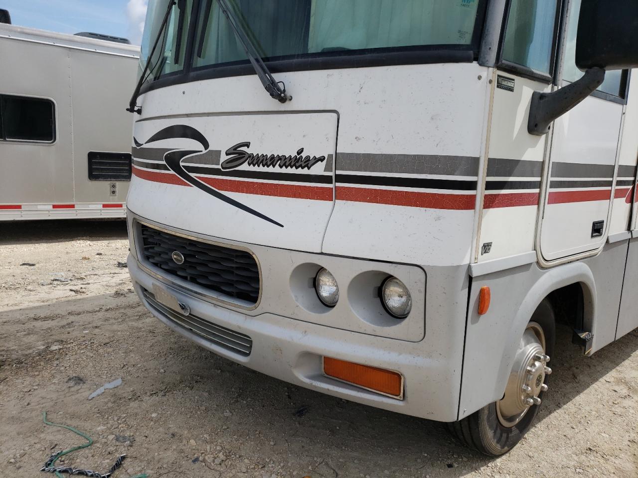 Photo 7 from auction – 2002 FORD F-530F with VIN 1FCNF53S110A15851