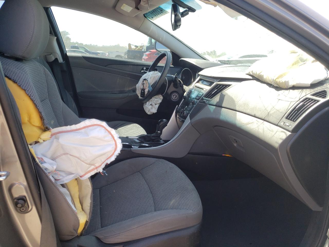 Photo 5 from auction – 2012 HYUNDAI SONATA GLS with VIN 5NPEB4AC1CH484896